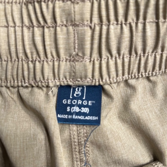George Men’s Bermuda Shorts Khaki Size Small (28-30) EUC - Picture 6 of 7